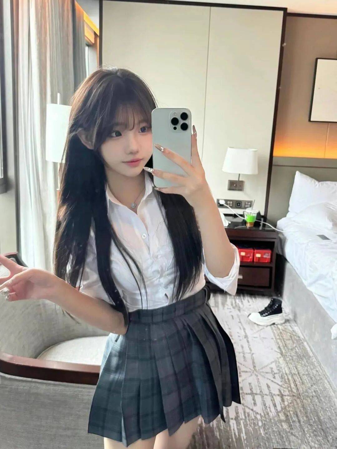 杭州街拍｜洛丽塔学妹写真，甜酷碰撞刚刚好