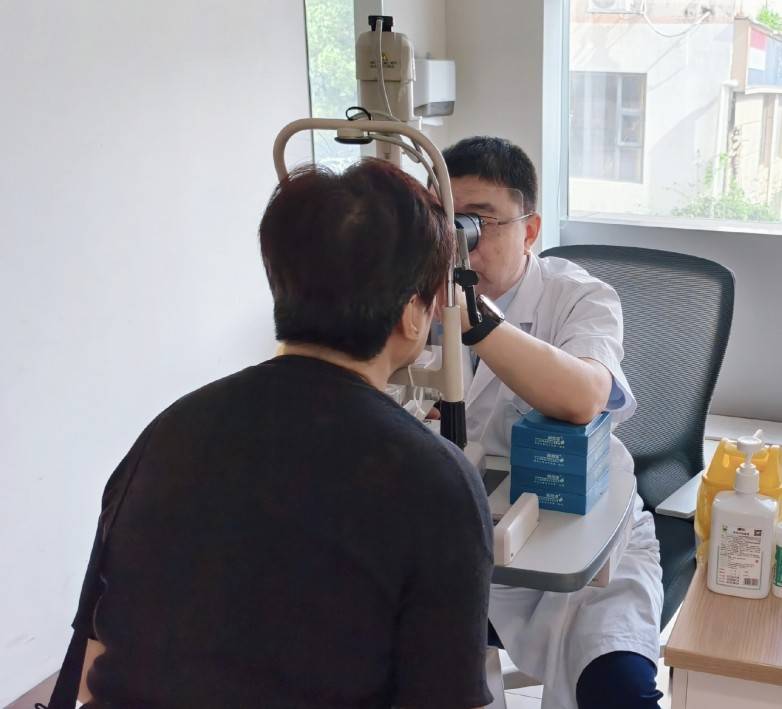 三年不复查，眼底病拖成“视力杀手” 南昌爱尔专家提醒：眼底病需定期“安检”