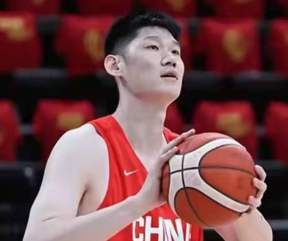 不是赵继伟、杨瀚森！台北主帅赛后盛赞一人，他是未来男篮的核心