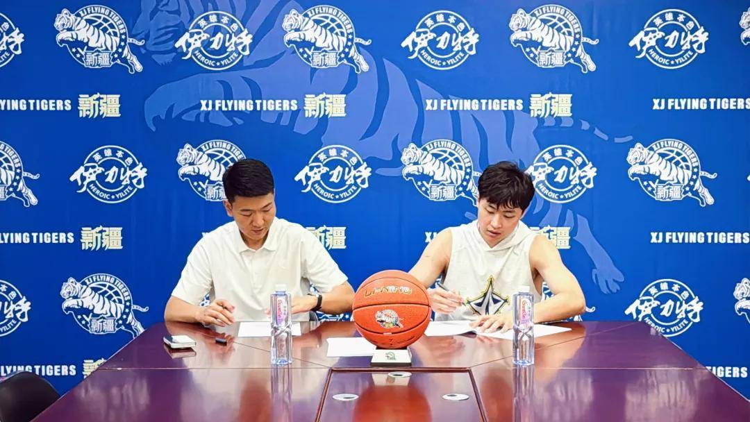 官宣！齐麟完成续约 姜正秀出任新疆男篮主帅