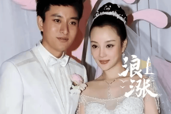 李小璐首曝真实离婚时间,澄清“做头发”传闻并谈女儿教育观