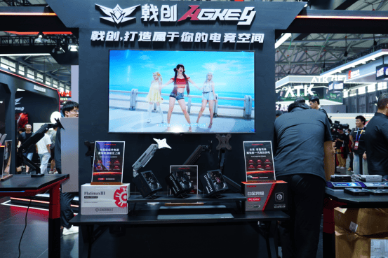 ChinaJoy 2026：安耐美首发车规级1200W旗舰电源，重塑供电新标准