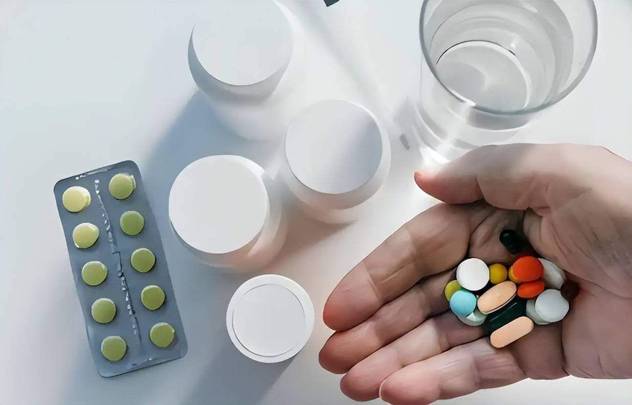 原创            吃降压药不能碰鸡蛋？医生提醒：不只鸡蛋，这4物再馋也要管住嘴