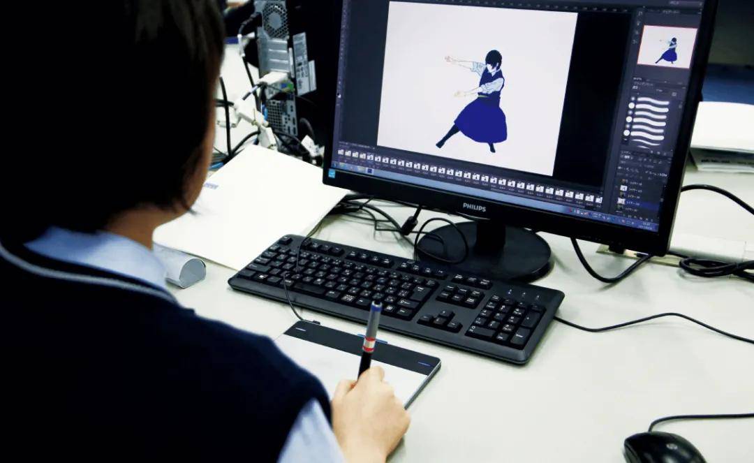 请输入图片描述