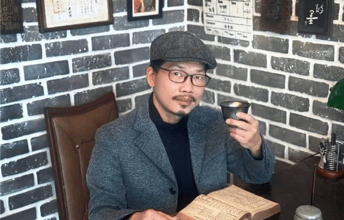 方文山严正否认出轨传闻 斥资本博弈恶意造谣