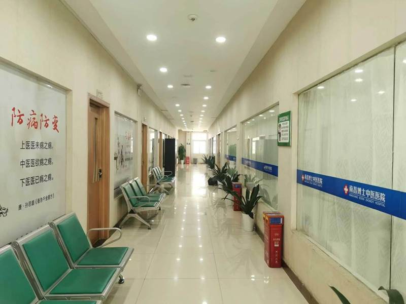 哪些因素会诱发男性常见生理困扰
