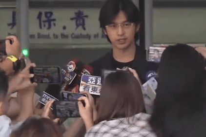 陈柏霖、谢坤达涉嫌伪造病历逃兵役 庭上认罪并盼缓刑