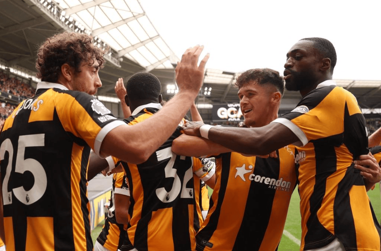 英超最新积分战报：曼联爆大冷，热刺惨败，伊普斯维奇绝杀险胜