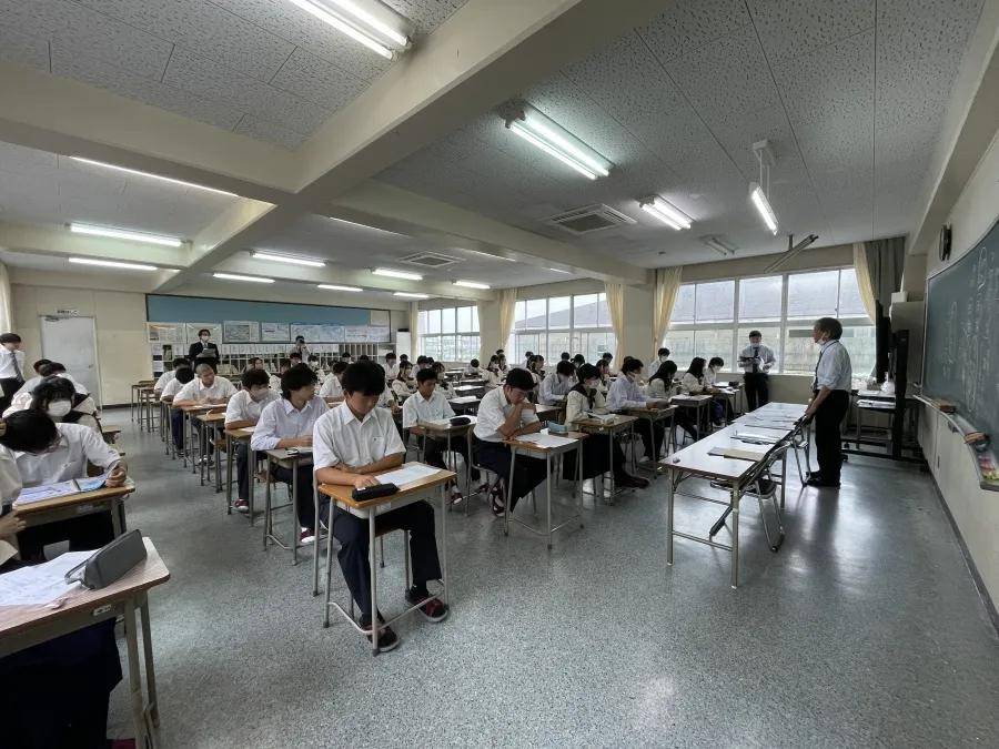 请输入图片描述