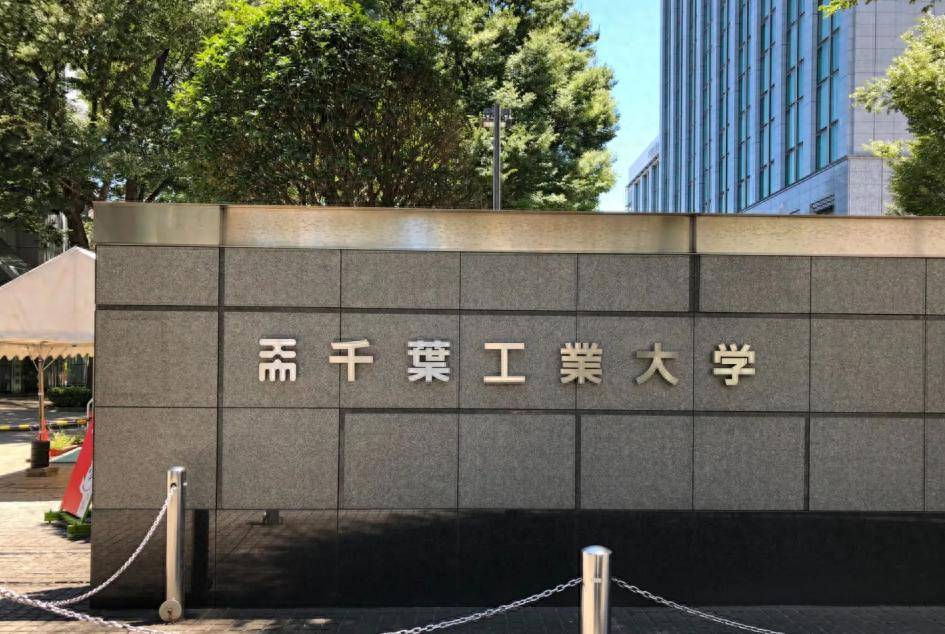 请输入图片描述