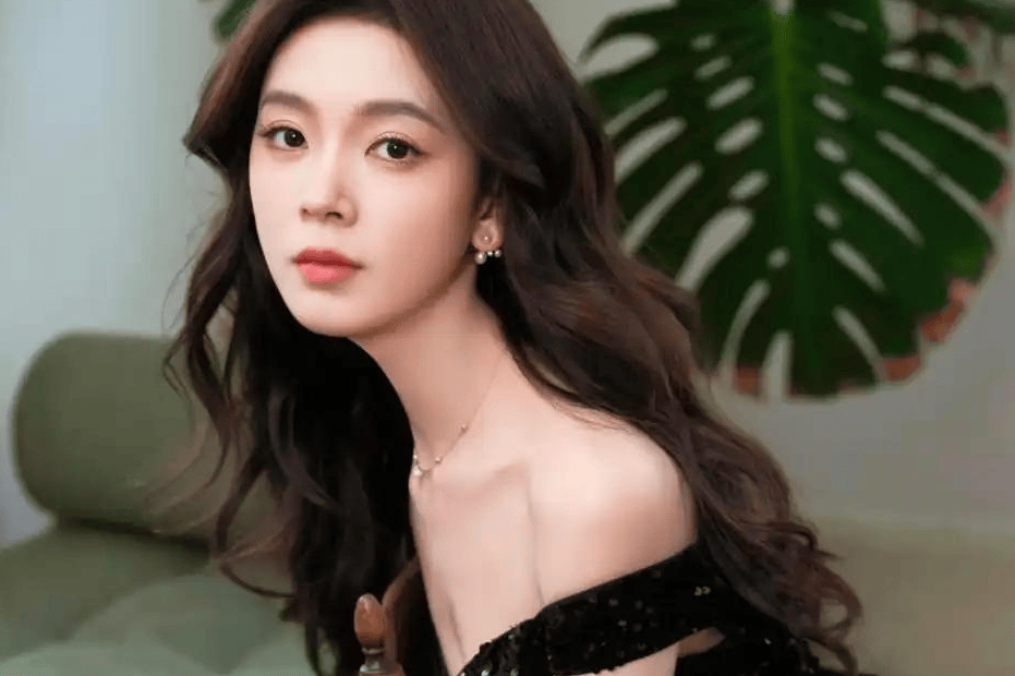 《我家那闺女》陈瑶素颜被赞!上妆是风情万种大美女封面图
