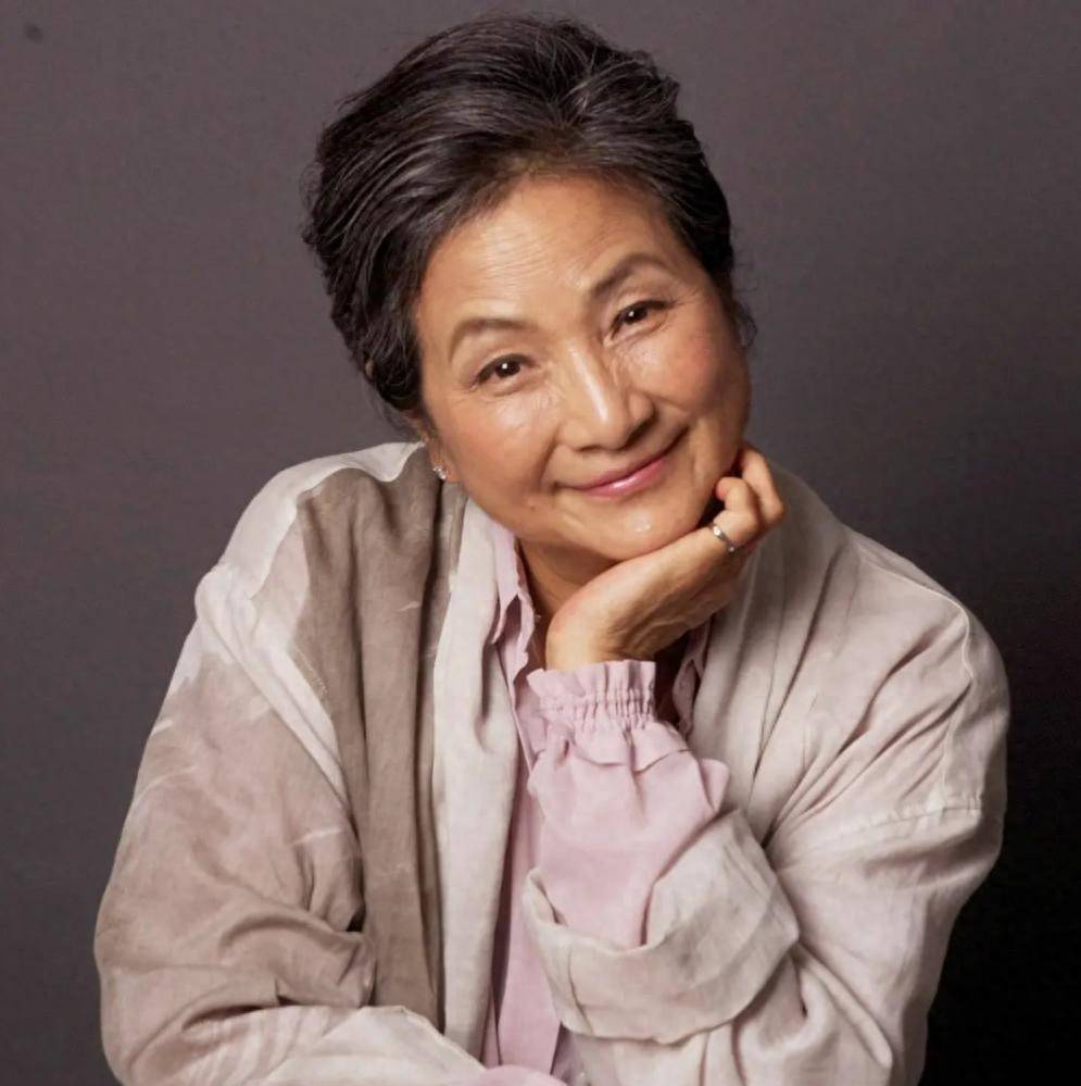 原创            原来她已去世2年，移居美国，离婚净身出户，如今因花少口碑暴涨
