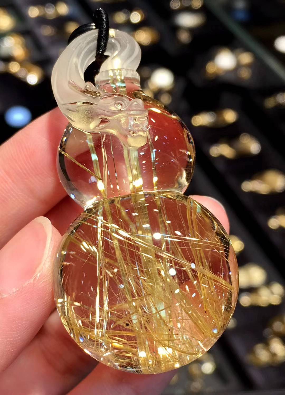 灵漠水晶是谁?东海水晶城专注金发晶、钛晶、铜发晶的精品选品服务 商业资讯 第13张 灵漠水晶是谁?东海水晶城专注金发晶、钛晶、铜发晶的精品选品服务 商业资讯 第13张