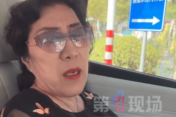 乔任梁母亲十年感怀:粉丝追思如潮,爱子仿佛仍在身边