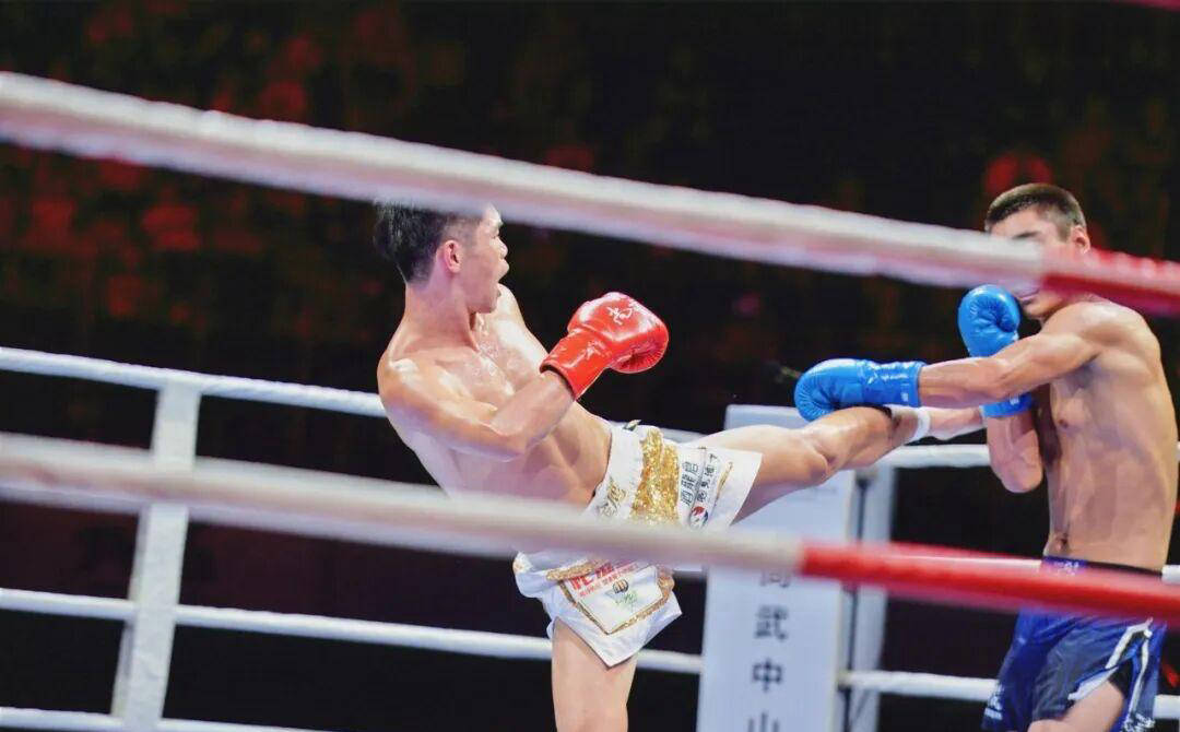 程茂搏击三将出战尚武雄风：金鹰、黄源哲双双获胜，刘月儿惜败同样赢得尊重