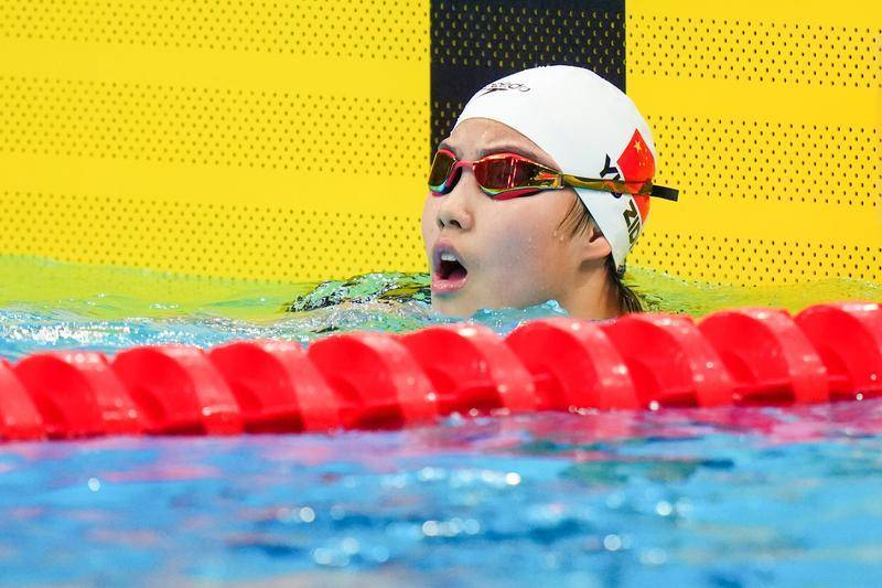 女子200米蝶泳-中国13岁小将于子迪破亚运纪录夺金