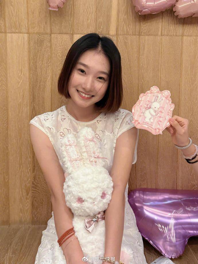 点击图片看原样大小图片