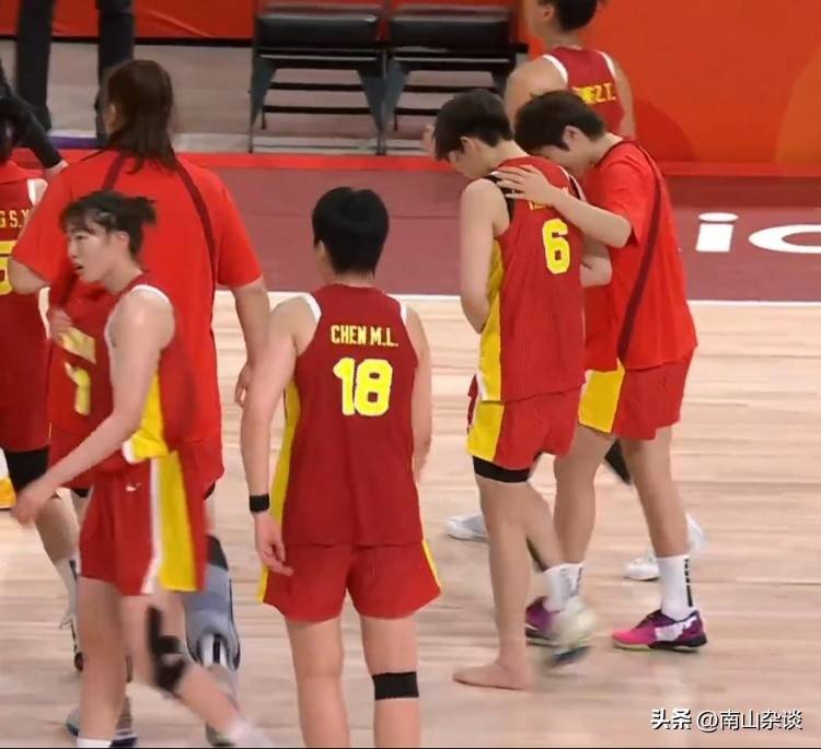 中韩女篮对决两大隐患,杨舒予意外受伤,韩国女篮投抢冠绝亚洲!