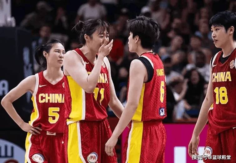 女篮虐蒙古2喜2忧！杨舒予张子宇内外大核，防守隐患太突出！