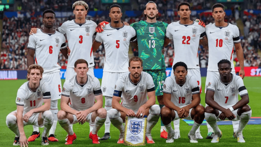 原创
            英格兰2：3西班牙；英格兰球员本场表现：阿森纳、曼城防线搭档崩盘，皇马、巴萨西甲双星闪耀！