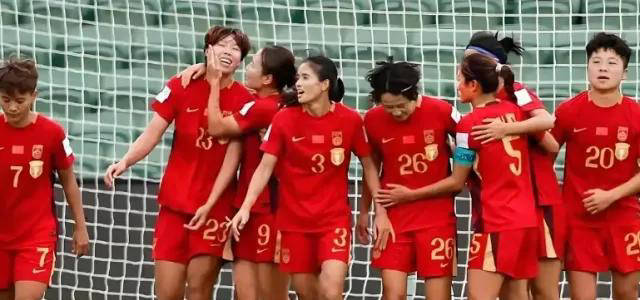 中国女足强势崛起，亚运会半决赛2-0击败朝鲜队，王霜再展神威
