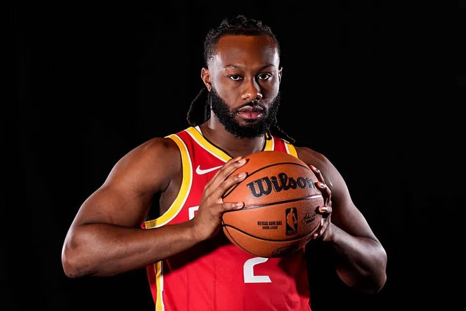 火箭媒体人：NBA发展联盟对桑顿没有意义，他随便就能砍下30+分