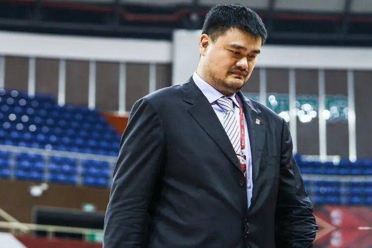 这次篮球各项无缘亚运决赛，再看姚明当年为什么失败，更清楚了