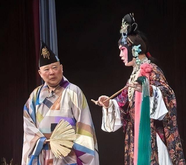 _郭德纲2014开箱演出_郭德纲演出争议未牵连德云社