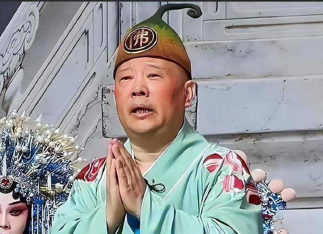 郭德纲哑火之谜:一句即兴竟酿行业地震?沉