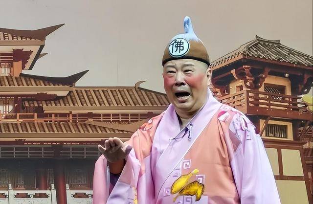 郭德纲2014开箱演出_郭德纲演出争议未牵连德云社_