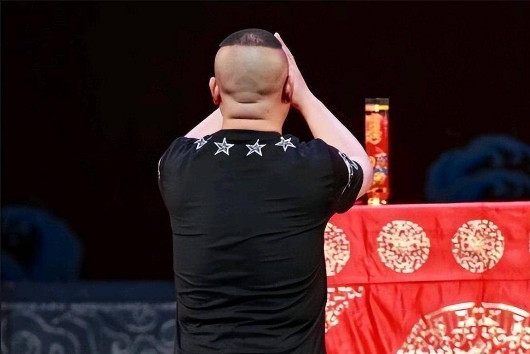 郭德纲沉默两月发长文不回应处罚,网友:这避重就轻也太明显了(图11) 郭德纲沉默两月发长文不回应处罚,网友:这避重就轻也太明显了(图11)