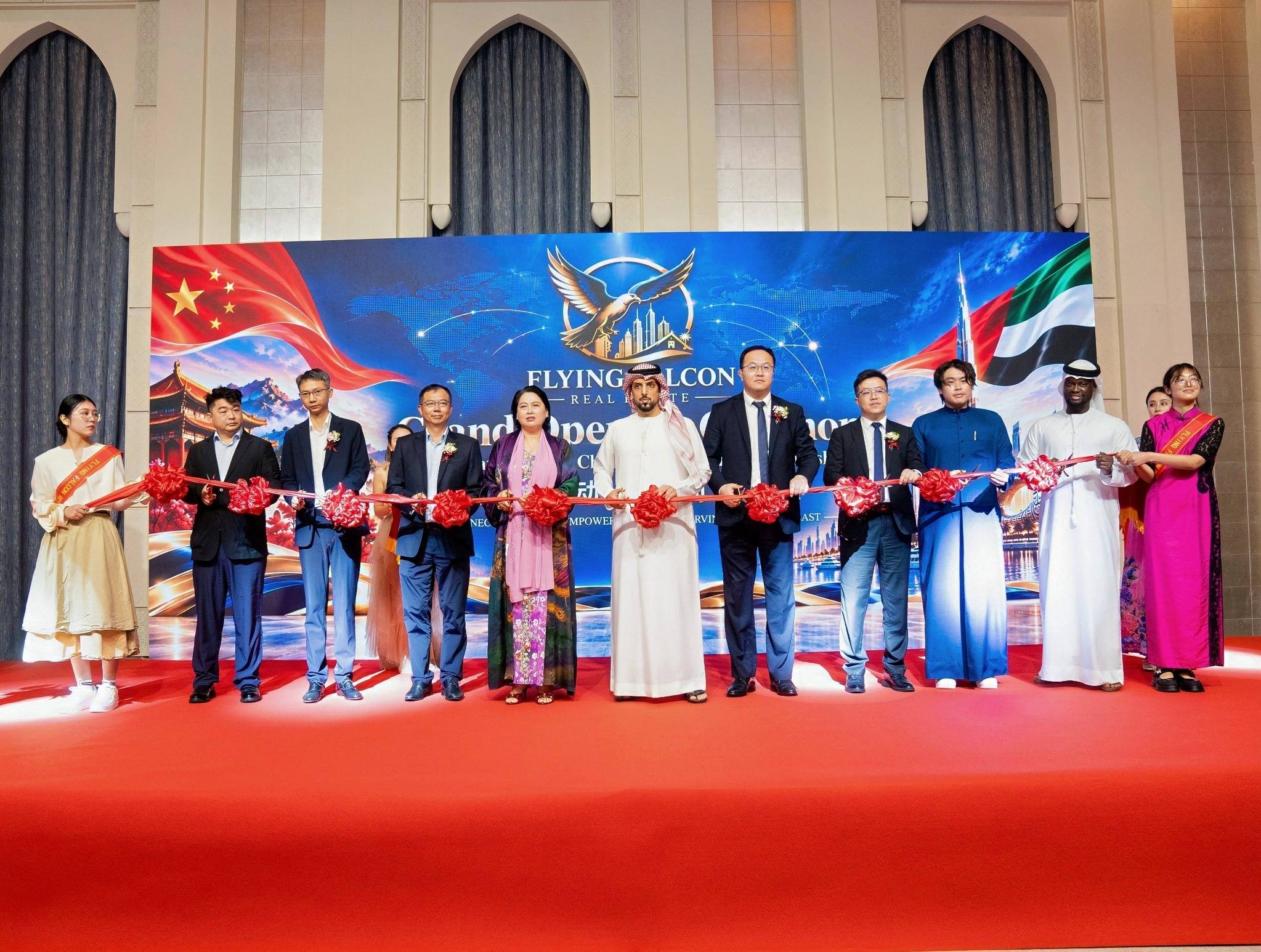FLYING FALCON 在迪拜正式启动(图6)