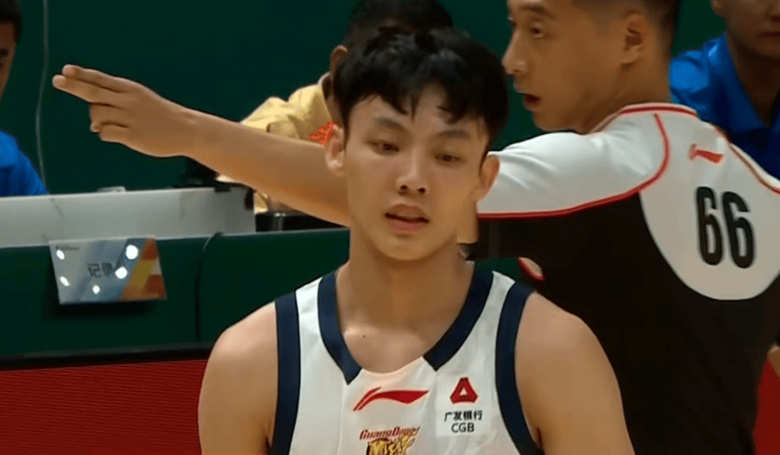 宏远速递！徐杰被边缘化，崔永熙发声为家乡而战，全队赛后喝靓汤进补