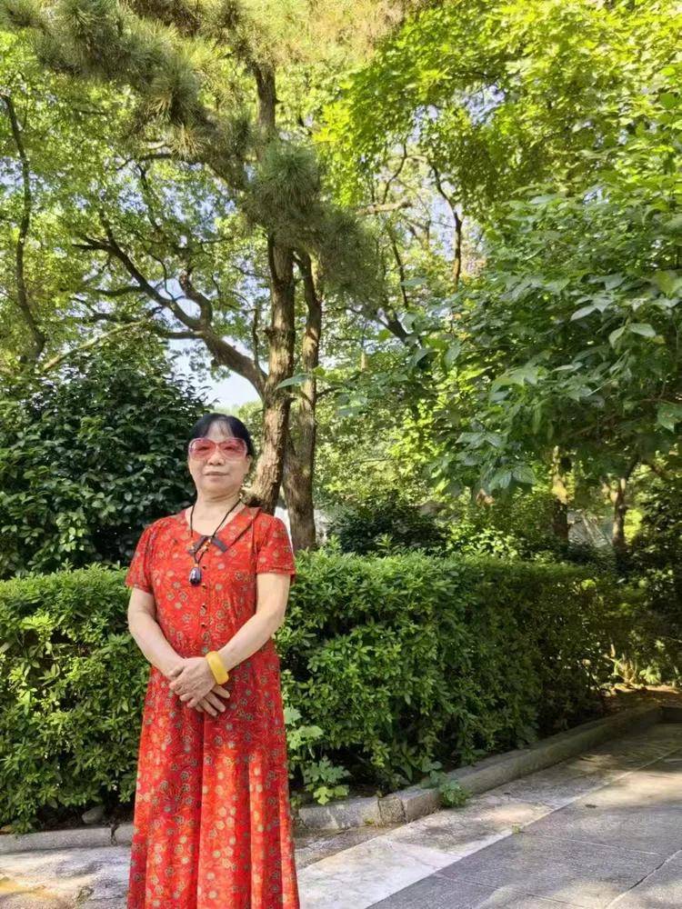 共和国十佳杰出艺术人物——张珍华(图2)