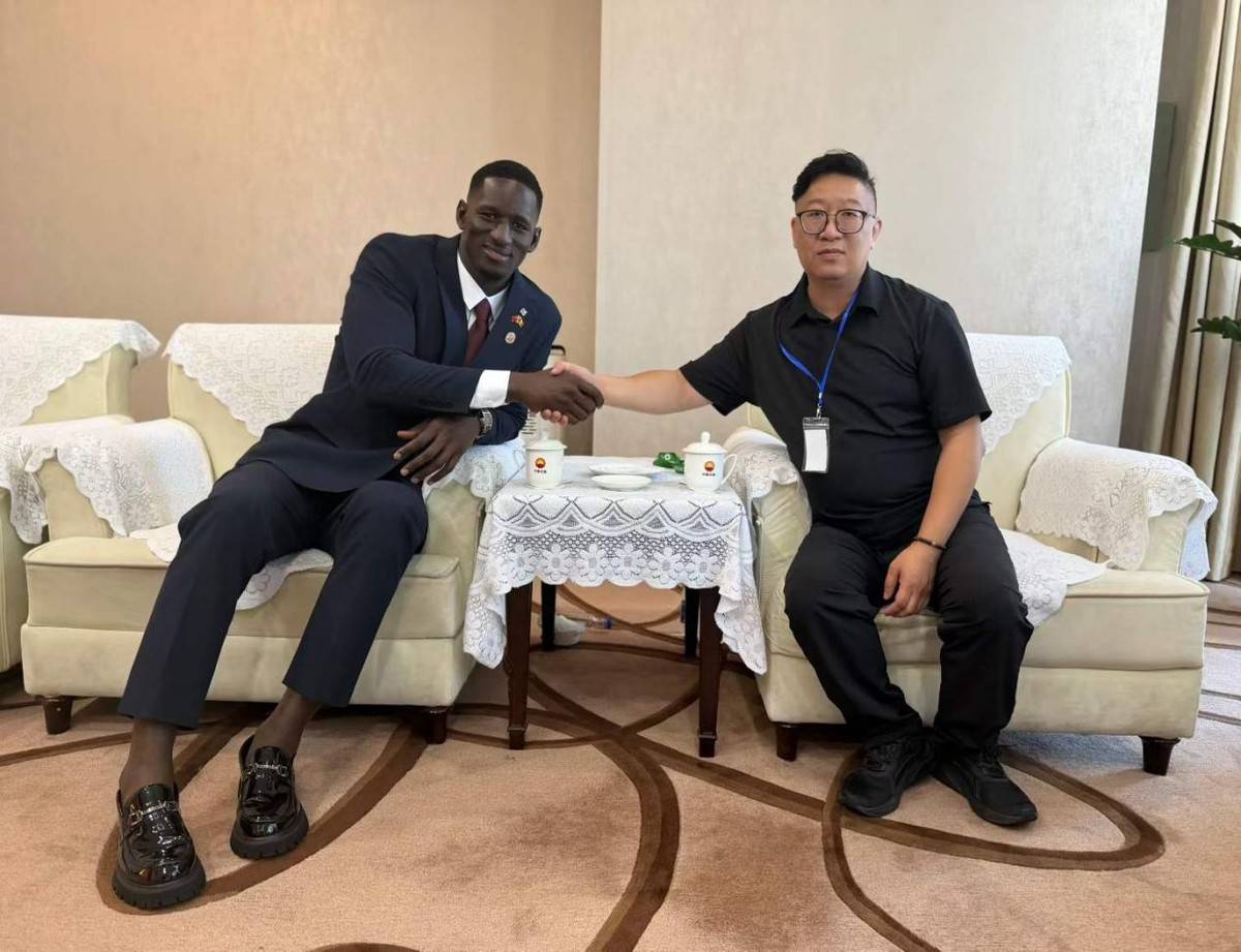 塞内加尔—广东商务论坛在广州举行 共工新闻总社副社长黄伟健应邀出席
