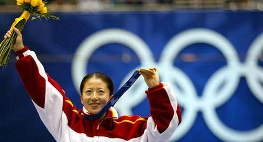 武大靖执教首秀仅获铜牌，率中国男队征战短道世界巡回赛首站收官摘铜