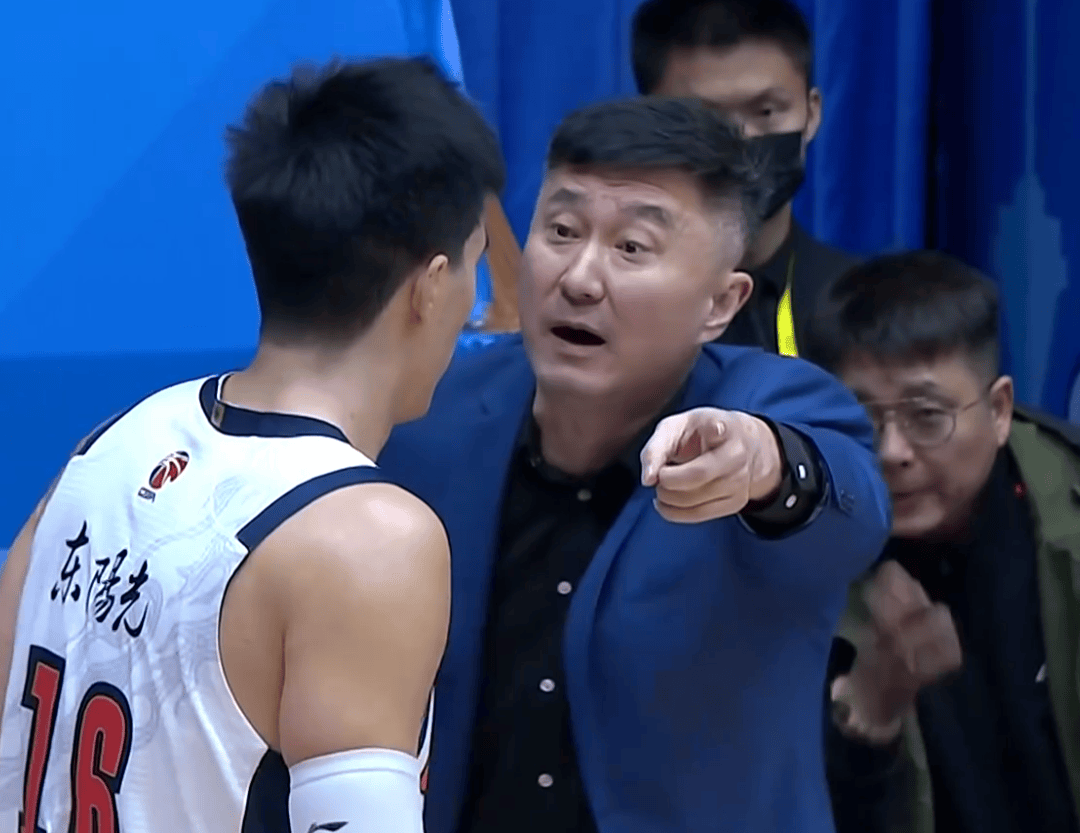 宏远速递！亚帅罕见暴怒破防，杜锋回归主场，焦泊乔最新伤情