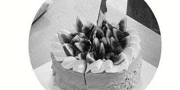 花一百多元，尝8款网红蛋糕