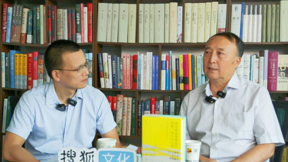 丛日云：反对把MAGA打上“民粹主义”标签