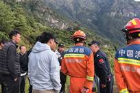 19人搜救突击队，如何挺进吉隆泥石流灾害核心区
