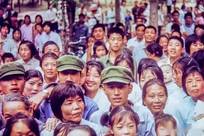 1979年人口政策大辩论，李先念提议“最好生两个“，陈云当场否决甘愿挨骂，四十年后谁说对了？