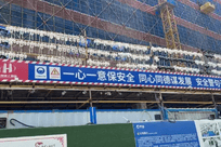 东莞一工地挂了上百个摄像头