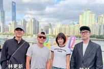 谷爱凌逛苏州博物馆！一身绿旗袍好显白，裙子起褶被拖鞋甩一腿泥