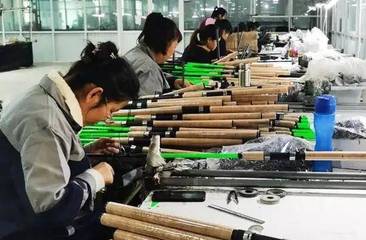 一件T恤卖2块，河北人把义乌打懵了