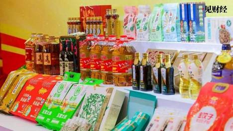 金龙鱼再获官方认可，什么信号？