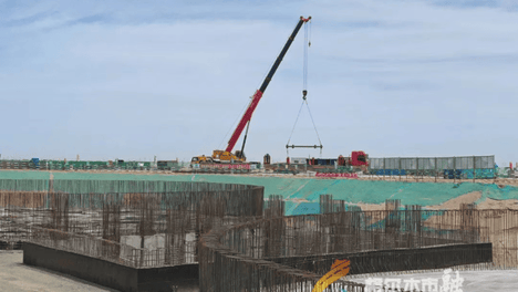 日产224套定日镜！全球最大350MW光热项目年底将完成5.9万套镜体安装