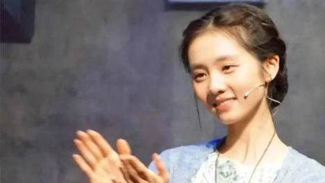 20岁，一部戏没演过，黄多多凭什么搭档王一博汤唯？