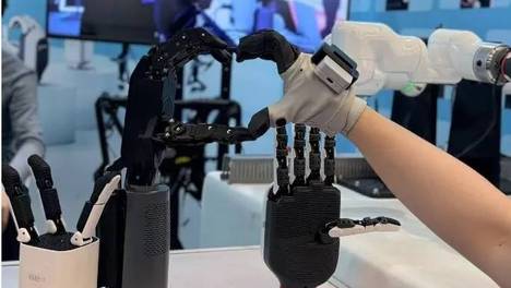 搜维尔科技：使用Manus数据手套收集远程操作和人体演示数据