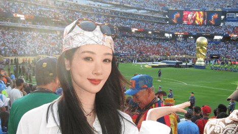 杨紫现身世界杯决赛现场 美式穿搭复古街头感拉满