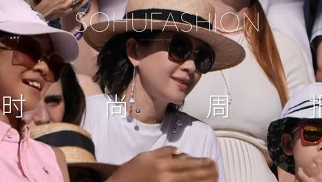 章子怡带儿女观战温网，10岁的醒醒也出落成小甜妹了！